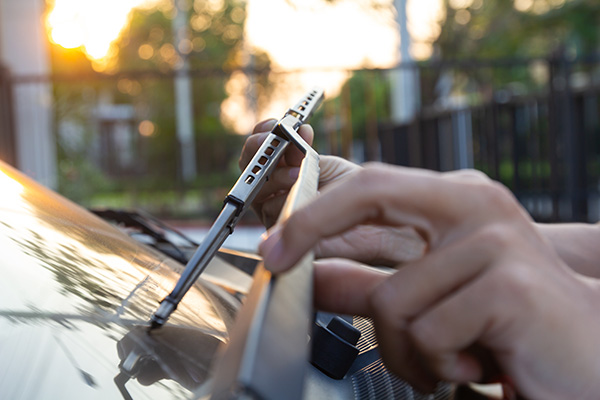 Wiper Blades: What Do Colorado Drivers Need to Consider? | Aurora AutoPros